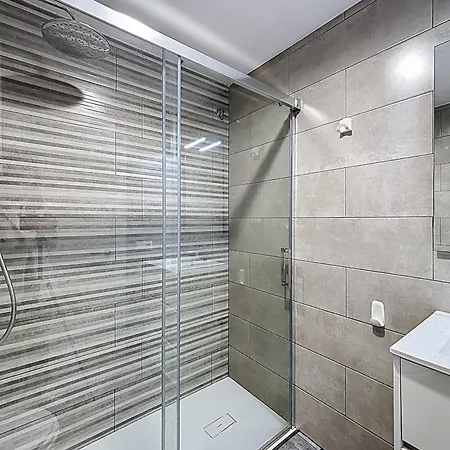 Cap Norfeu 60 * Roses